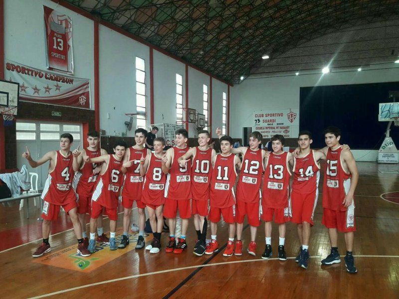 Los U 15 de Sportivo ganaron invictos su cuadrangular