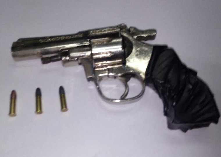 Amenazó con un arma a hinchas de San Lorenzo de Tostado