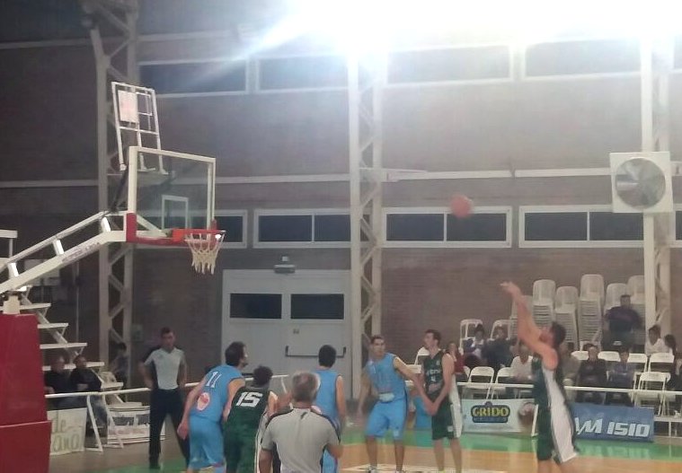 Interasociativo: 9 de Julio ganó el clásico y sigue invicto