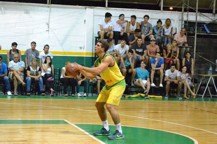 9 de Morteros incorporó a Julián Gárate