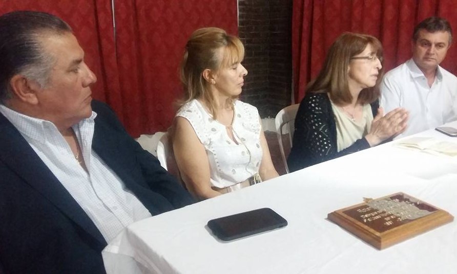 Distinguieron al Liceo Municipal de Ceres