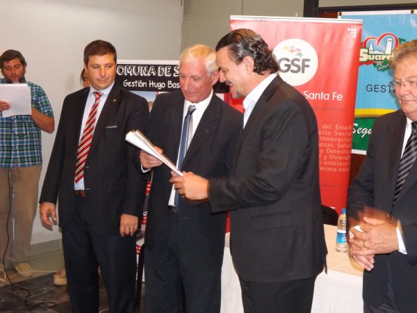 Galassi, Fascendini  y Michlig entregaron fondos y firmaron convenios