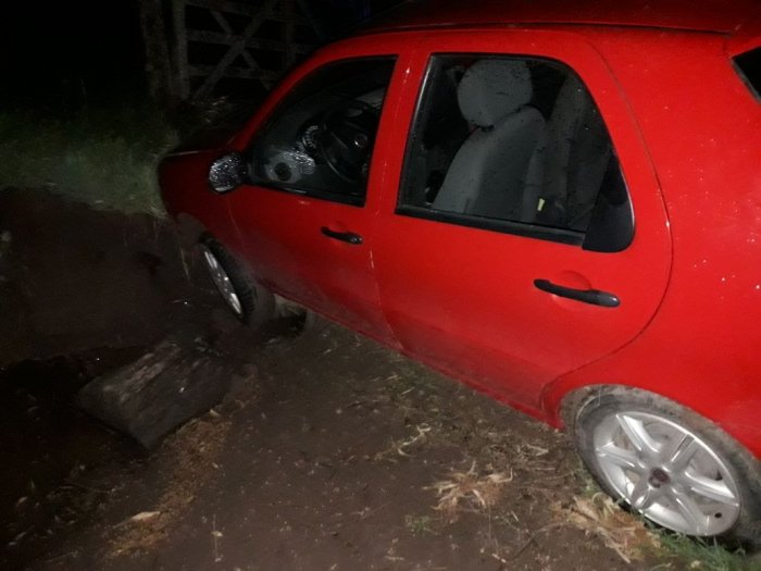 Porteña: Accidente en zona rural y secuestran auto a un menor
