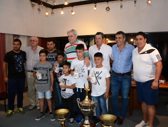Morteros: El municipio reconoció a niños campeones