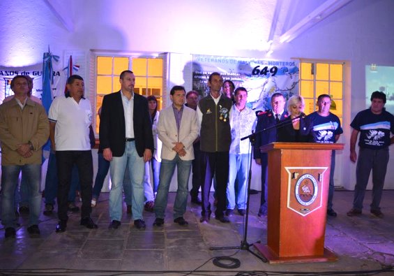 Morteros: Concretaron emotiva vigilia y acto por Malvinas