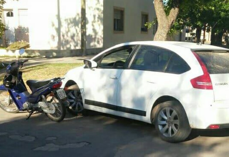 Motociclista lesionado en un accidente en Brinkmann
