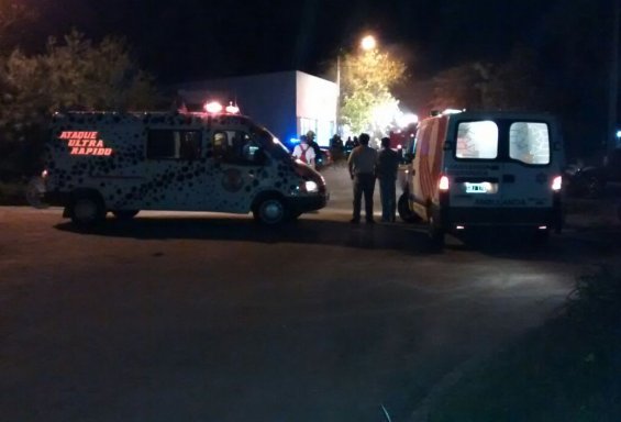 Morteros: Incendio destruyó un depósito de pinturas de un corralón de materiales