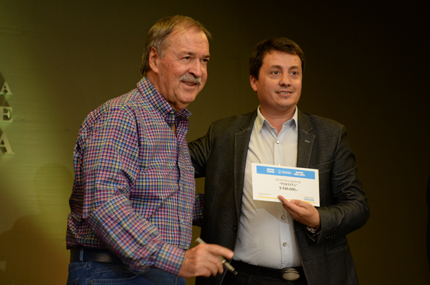 Porteña y Brinkmann recibieron fondos para construcción de aulas