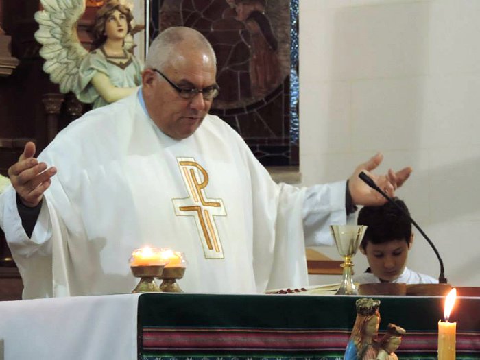San Guillermo: El Padre Stucky deberá ser operado 