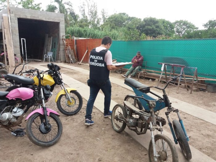 Encontraron en Porteña una moto robada en Morteros
