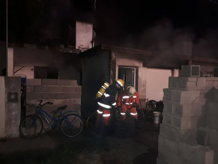 Un incendio provocó daños en una vivienda de Balnearia