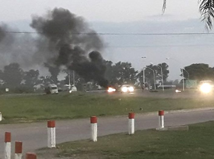 Camioneros protestan en la intersección de las rutas 34 y 39