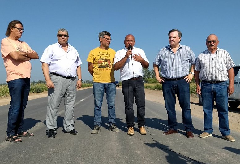 Michlig recorrió la obra de pavimentación de la ruta 69