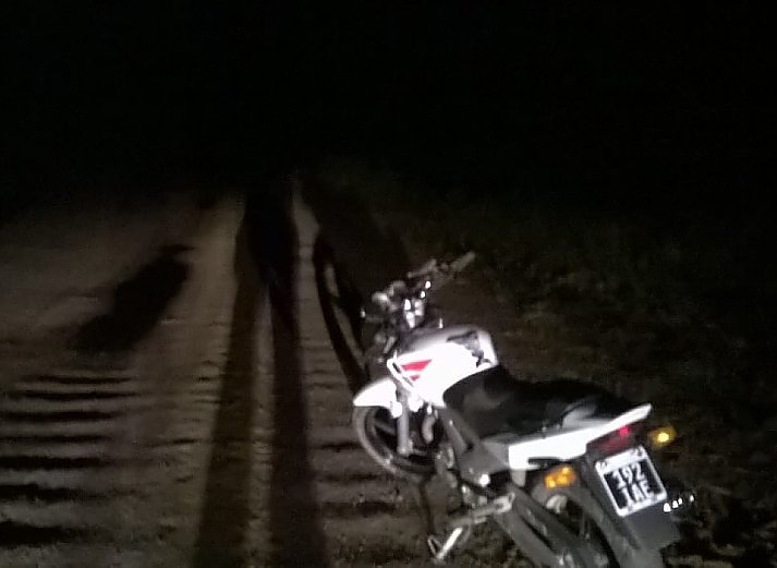 Motociclistas lesionados en un accidente en Ñanducita