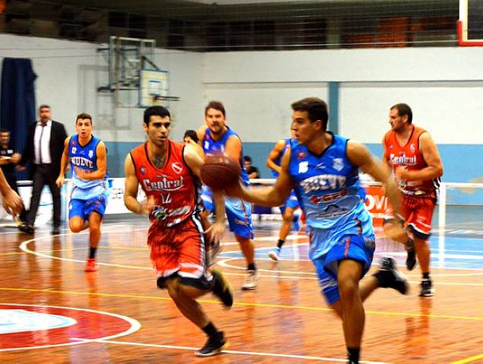 Cordobesa: 9 de Julio defiende su invicto ante Unión Central