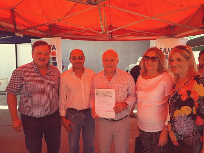 Entregaron aporte de Obras Menores a la localidad de Monigotes