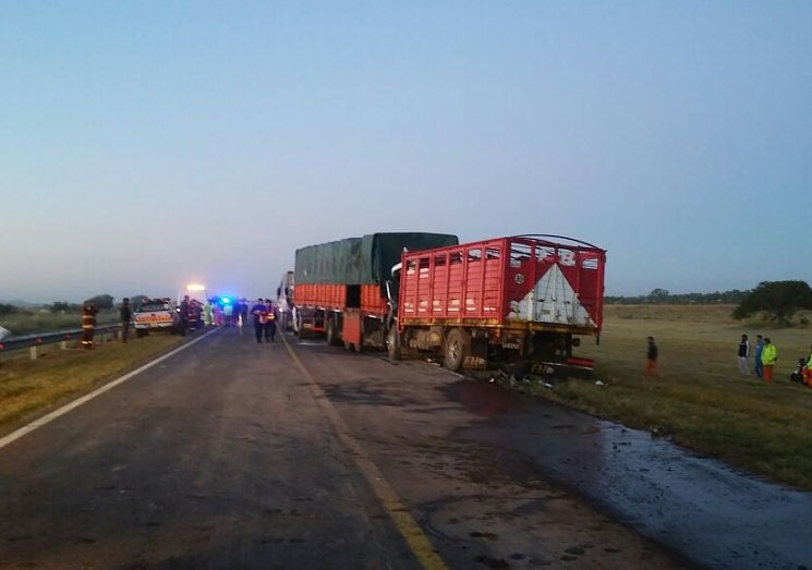 Monigotes: Camionero herido en un choque en cadena