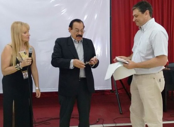Reconocieron al Intendente Tévez por su apoyo a la cultura