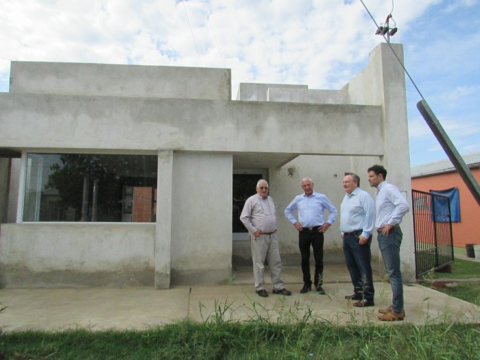 El Senador Michlig recorrió instituciones de Suardi