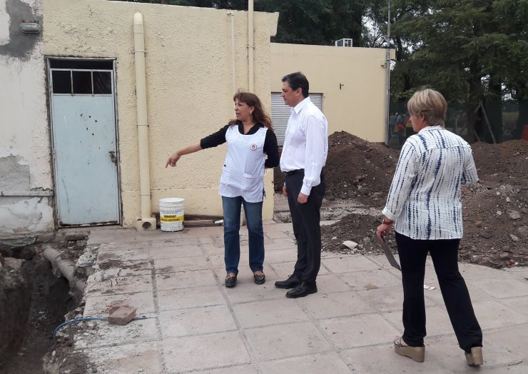 Importante inversión para remodelar una escuela de Colonia Milessi