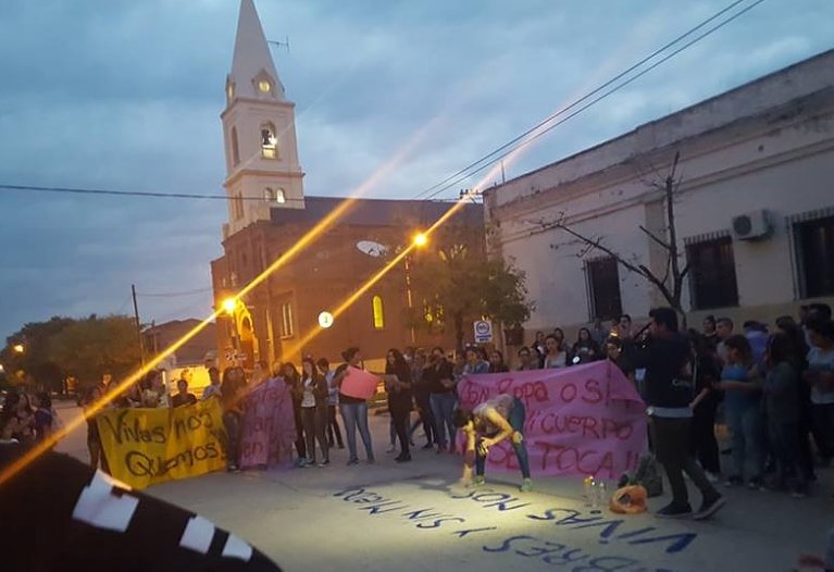 Conmoción en San Cristóbal por la violación de una joven