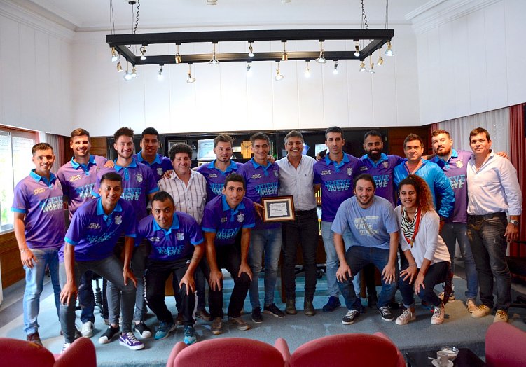Bría distinguió al plantel de 9 de Julio
