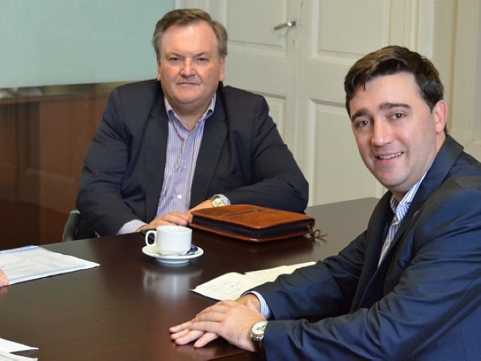 Michlig concretó gestiones por delegaciones del Registro Civil