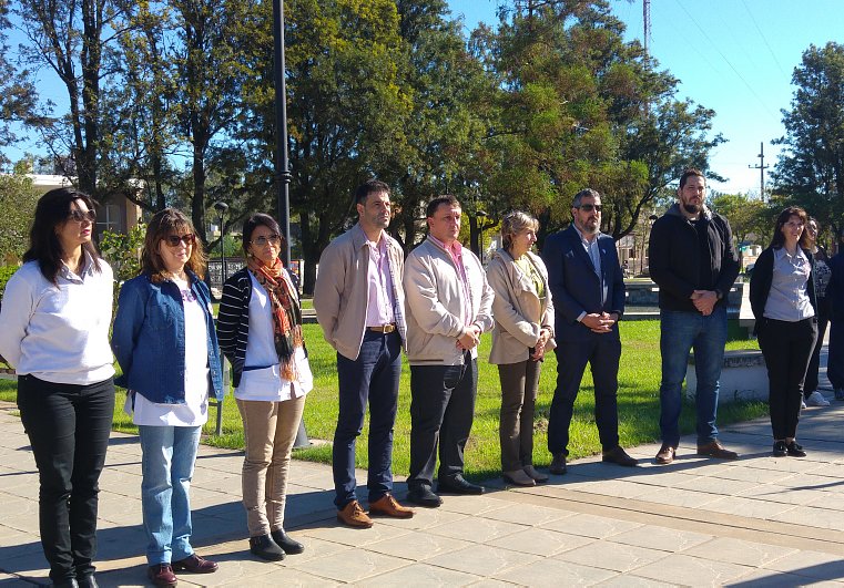 Suardi conmemoró el Día del Himno Nacional