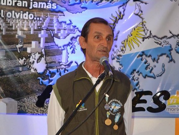 El veterano de guerra, Miguel Galotto, recibió un lote de parte del municipio