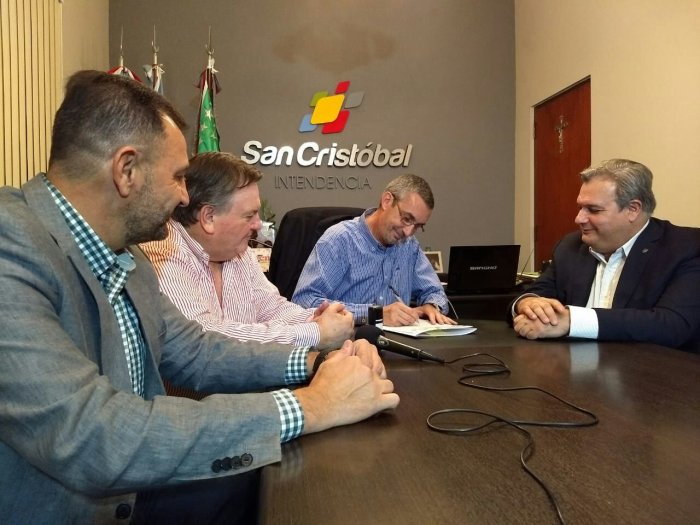 Farías garantizó la obra pública para lo que resta del año
