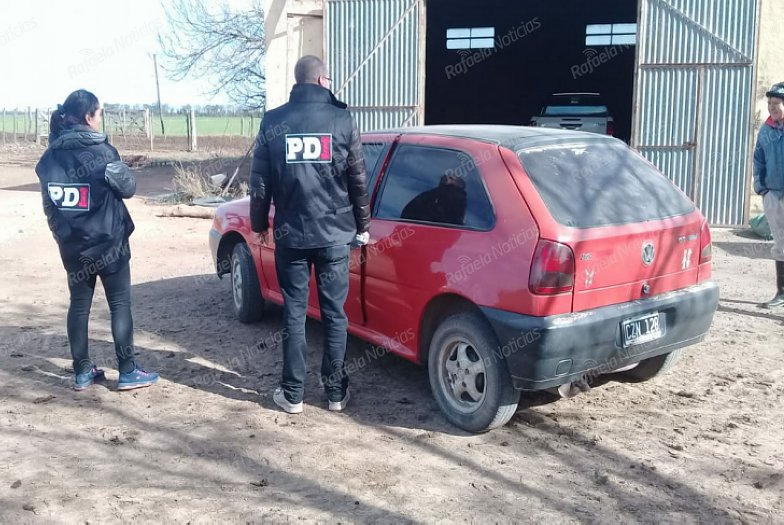 Encontraron en Suardi un auto implicado en un ilícito