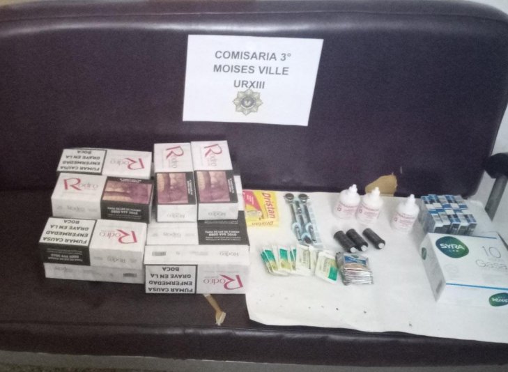 Dos detenidos por robar un kiosko en Moisés Ville