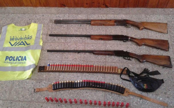 Incautan armas y municiones en un procedimiento en Villa Trinidad