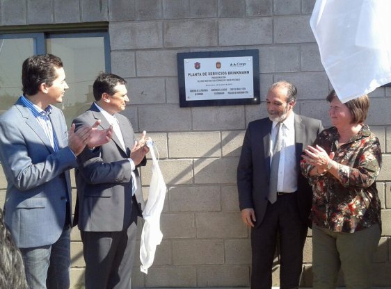 Inauguraron cisternas en Brinkmann y Seeber para mejorar la provisión de agua