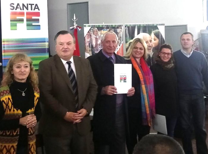 Firmaron convenios para ayudar y asistir a adultos mayores