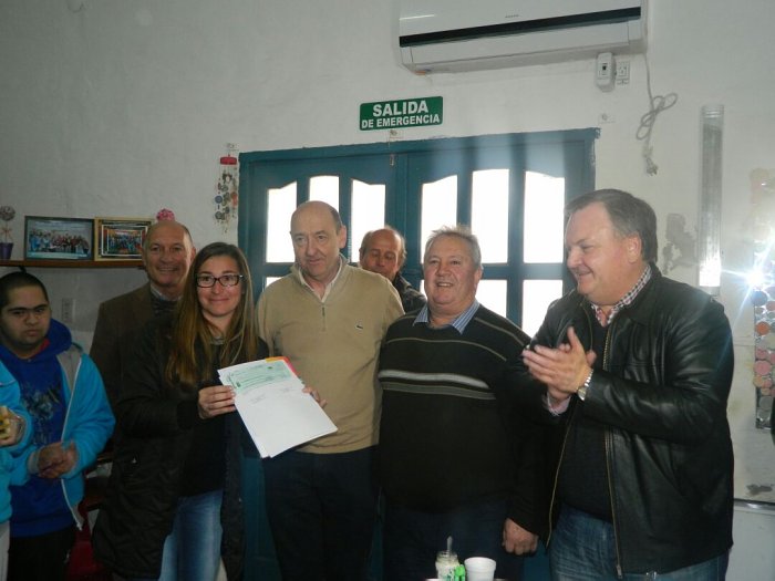 Entregaron aportes para la construcción de natatorios comunales