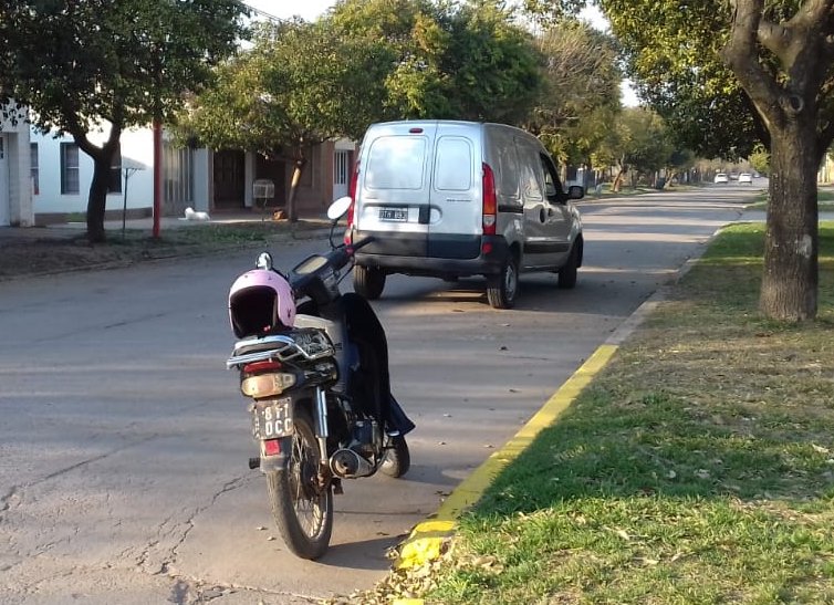 Motociclista lesionada en un accidente en Brinkmann
