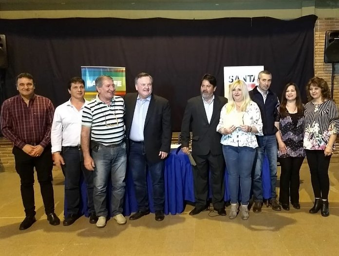 Entregaron fondos a escuelas del departamento San Cristóbal