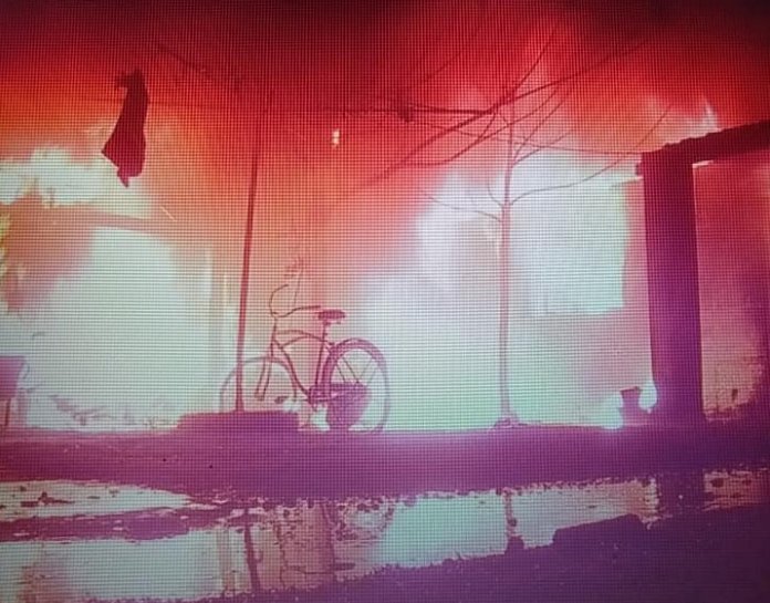 Incendio de magnitud en una vivienda de Brinkmann
