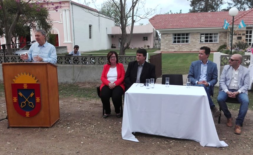 Schiaretti realizó importantes anuncios en Col. San Pedro