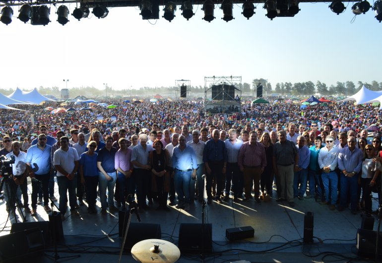Multitudinaria 5° Fiesta de la Confraternidad en Ceres