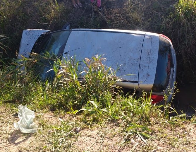 San Cristóbal: Perdió el control del auto y cayó a un zanjón