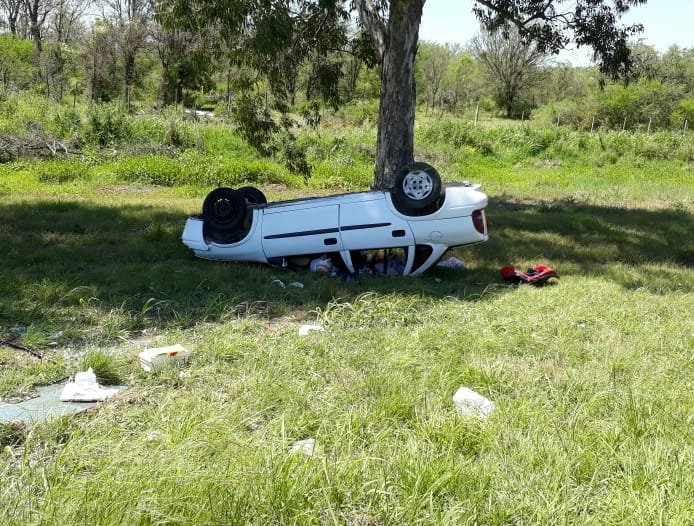 Auto volcó en cercanías de San Cristóbal