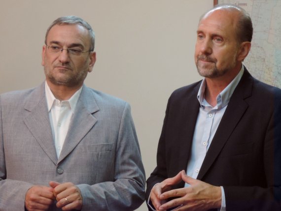 Perotti y Calvo gestionan aportes para escuelas del Depto. Castellanos