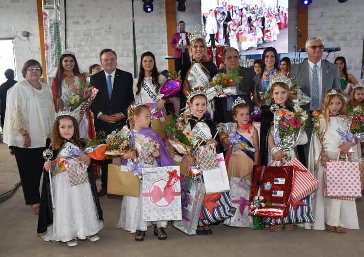 Sofía Fernández es la nueva Mini Reina Provincial