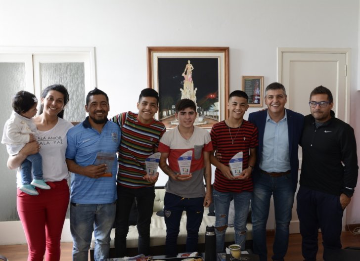 Morteros: Reconocieron a Victor H. Castro y a tres boxeadores