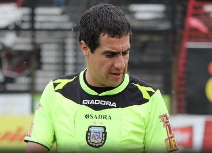 El árbitro Pablo Echevarría pidió sentido común