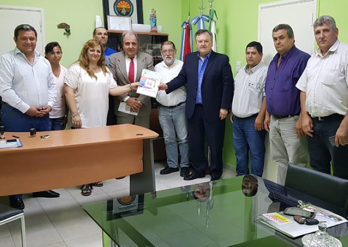 Entregaron importante aporte para remodelar el Samco de Arrufó