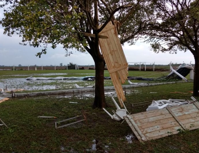 Fuerte tormenta se abatió sobre La Rubia, Col. Ana, Arrufó y Ambrosetti