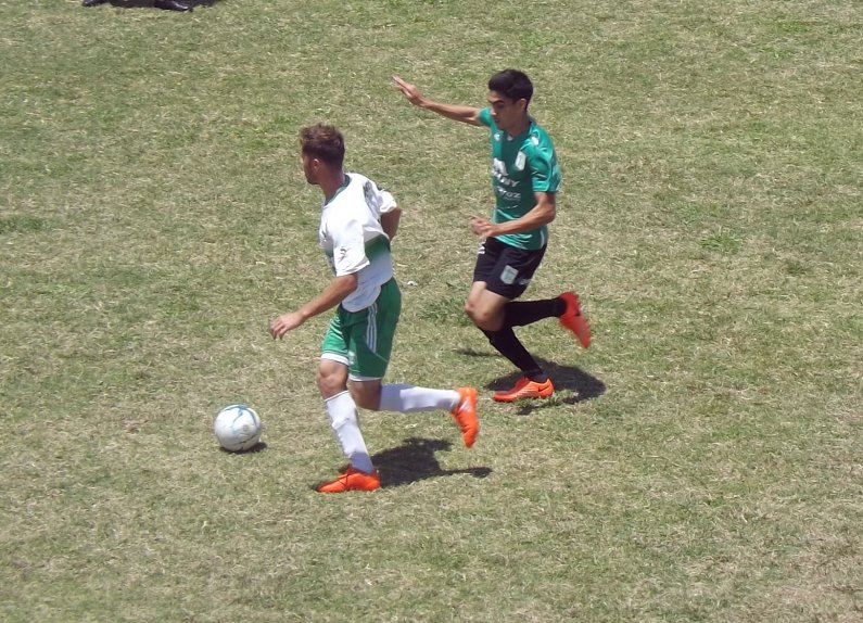 La Liga: Devoto se impuso en la ida de la gran final
